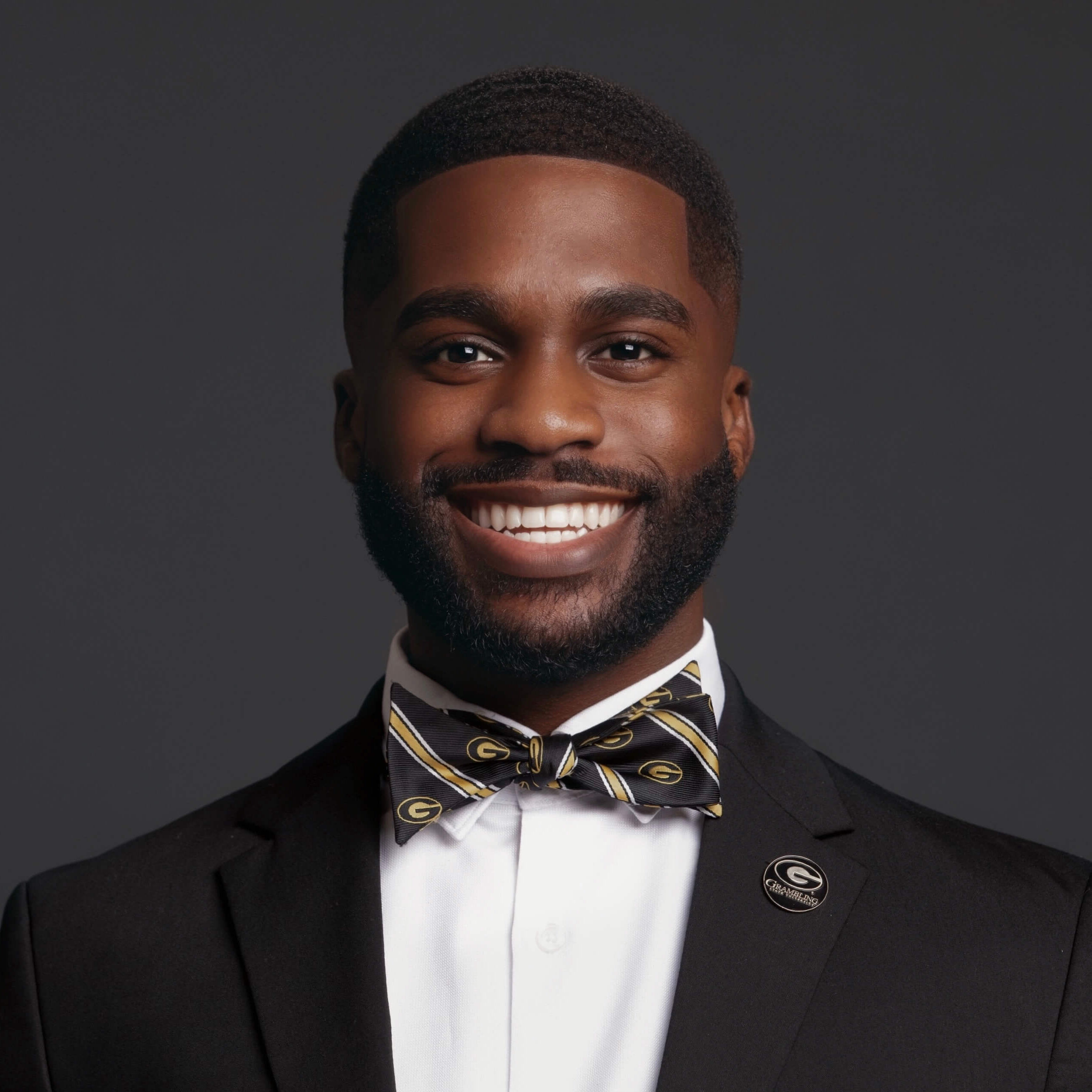 Headshot_Adarian Williams